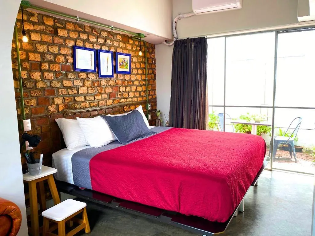 Vl Hotel Boutique Consulado Chapu גואדלחארה